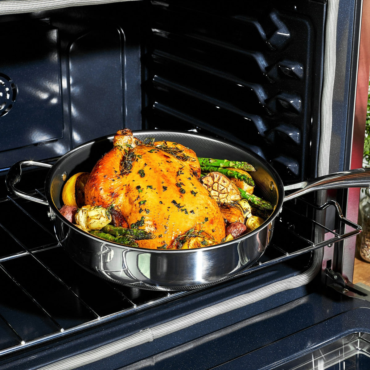 Hybrid Deep Sauté Pan with Lid, 5.5-Qt
